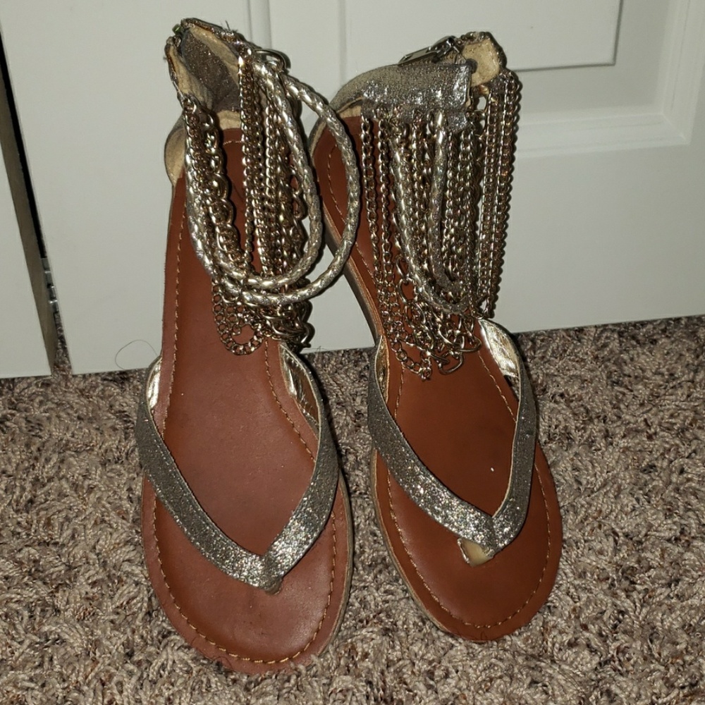 Zigi Soho chain, shiny silver and gold sandals